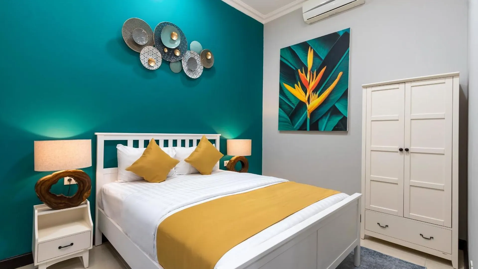 Green Villa - 4Br Luxury Villa - Nusa Dua Beach By Sunnyrent  Nusa Dua (Bali)
